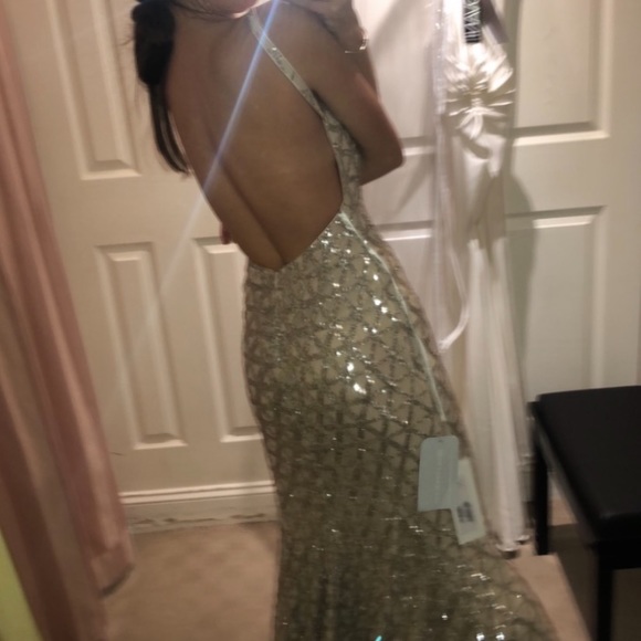 Brand new prom dress - Picture 3 of 3